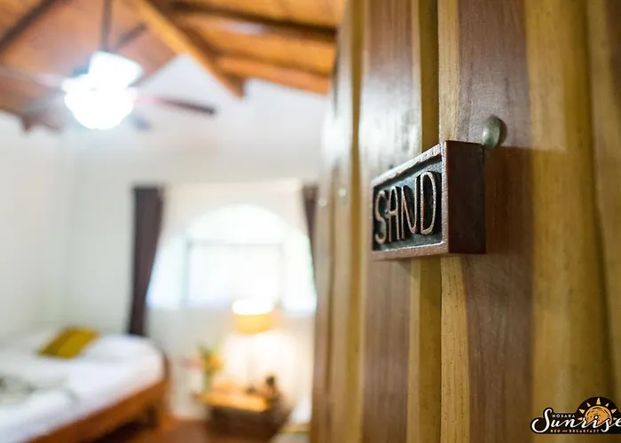 Sunrise Bed & Breakfast Nosara