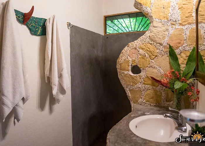 Sunrise Bed & Breakfast 3*